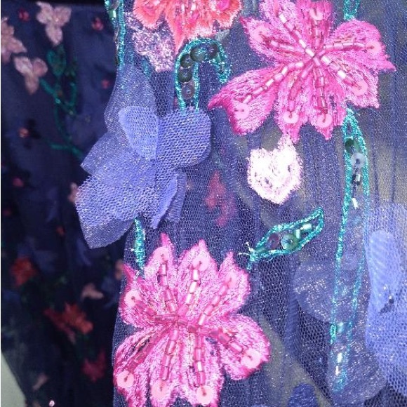 Blue silk Theia gown, appliquéd with handmade flowers, sz 10, Saks, never worn - Picture 3 of 10
